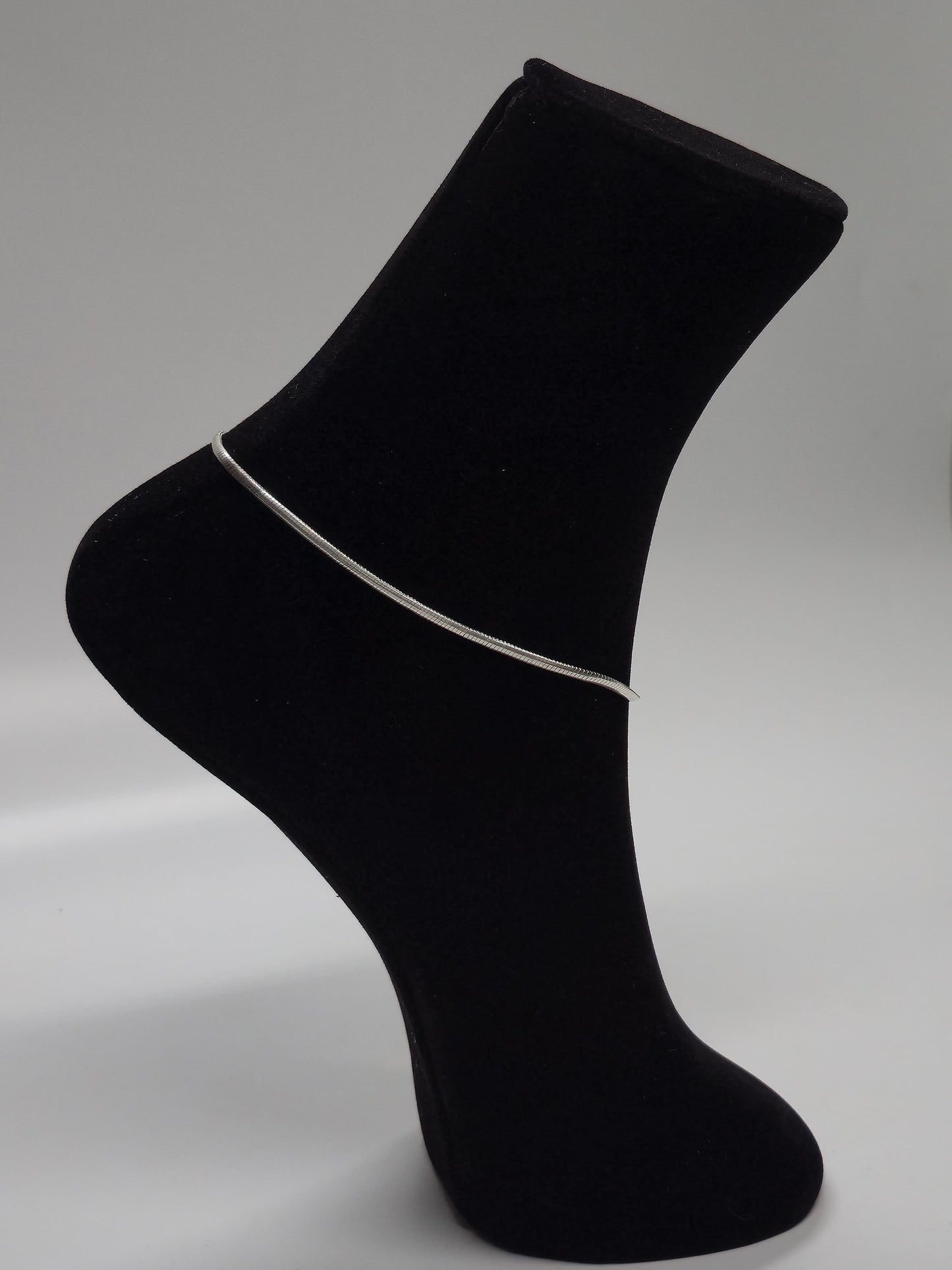 Handmade Light Weight Silver Flat Anklet for teen & women