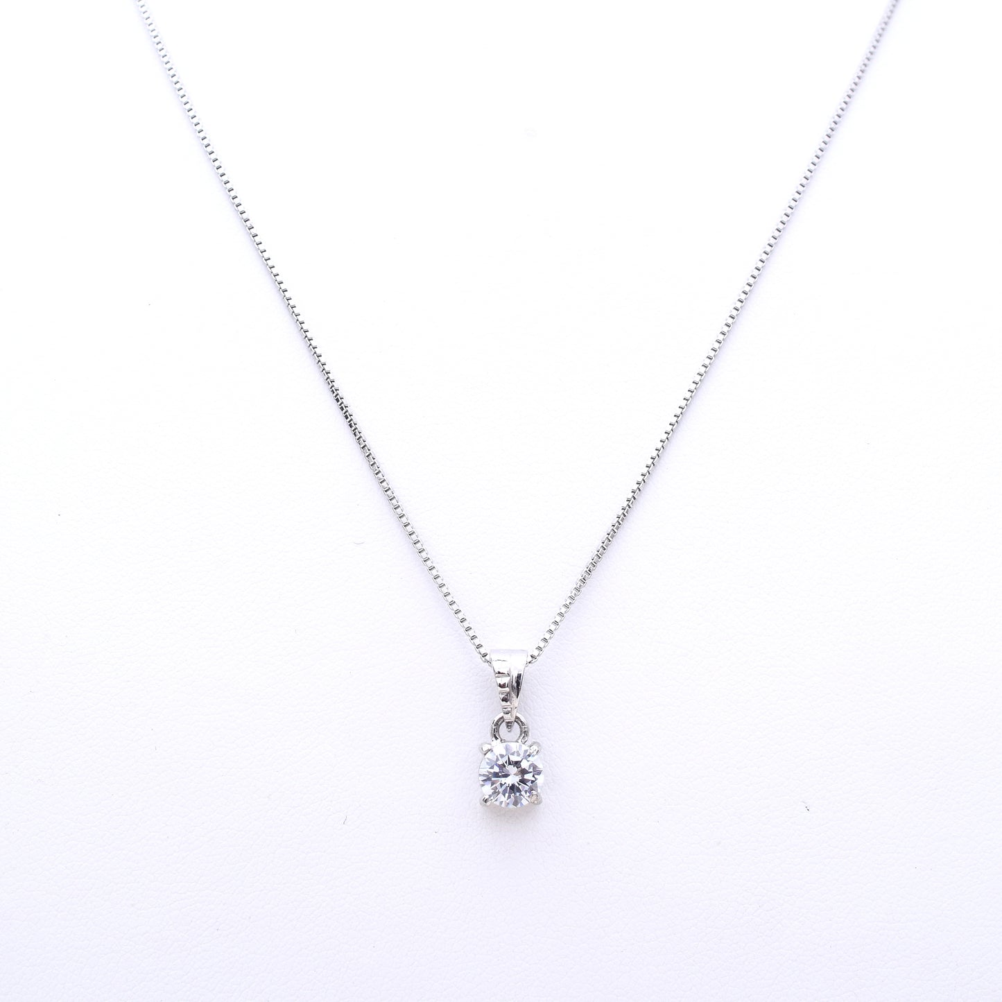 Pendant round Solitaire