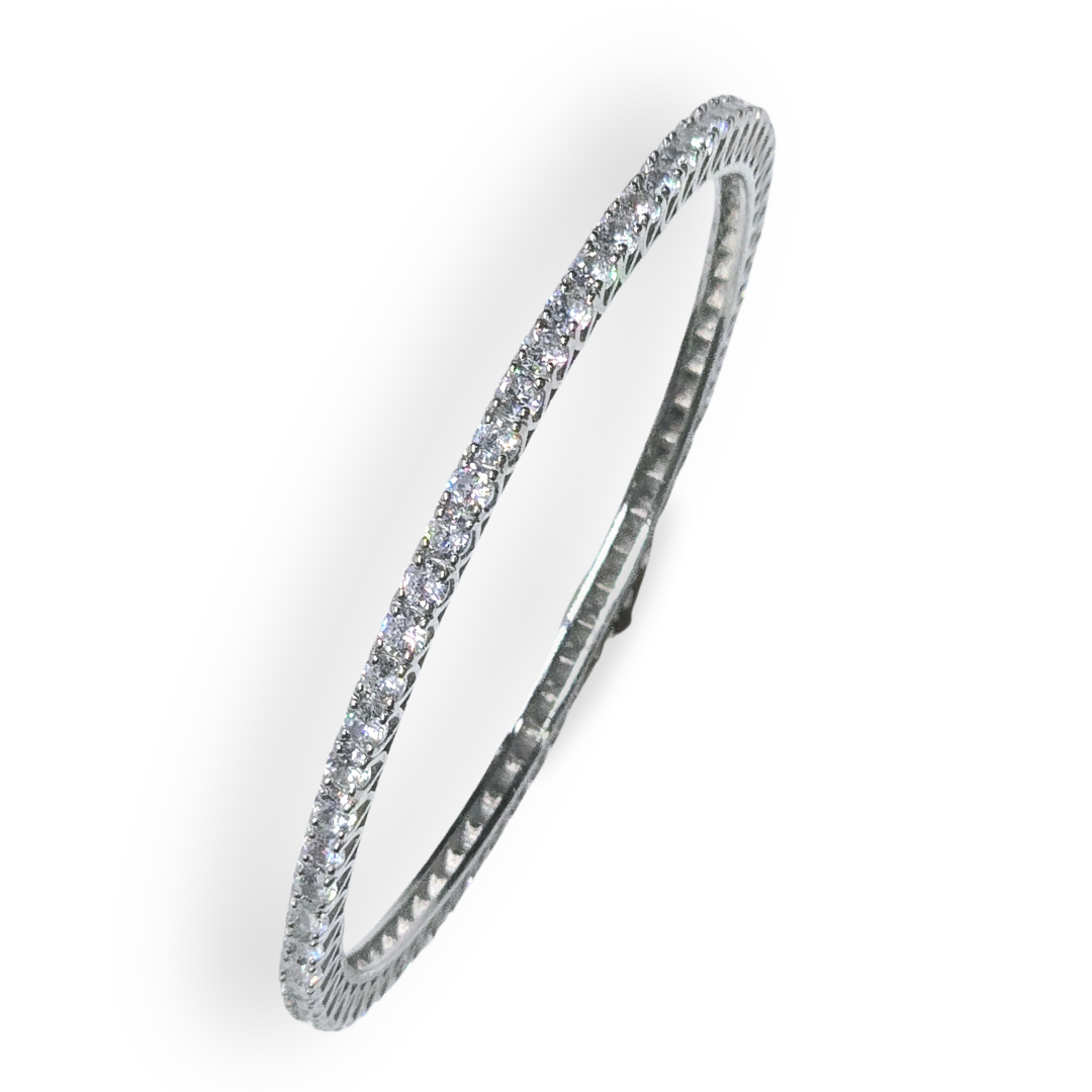 Pure 925 Silver Ladies Bracelet With Diamond Cut Stones