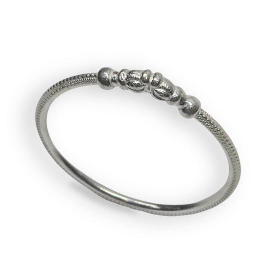 A pure 925 Silver Teen & Ladies Handcrafted  Bracelet