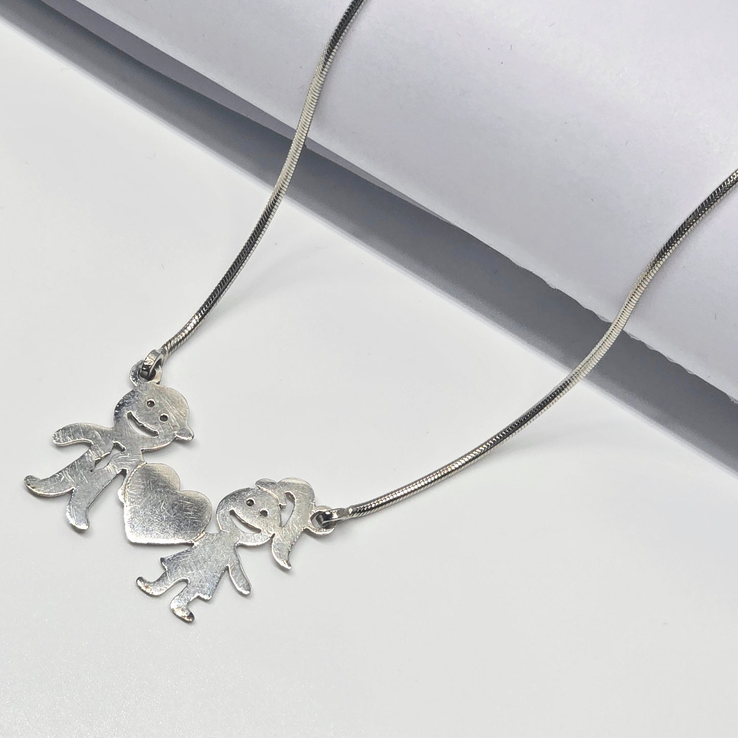 925 Silver  Teen Chain With Couple in Love Pandant