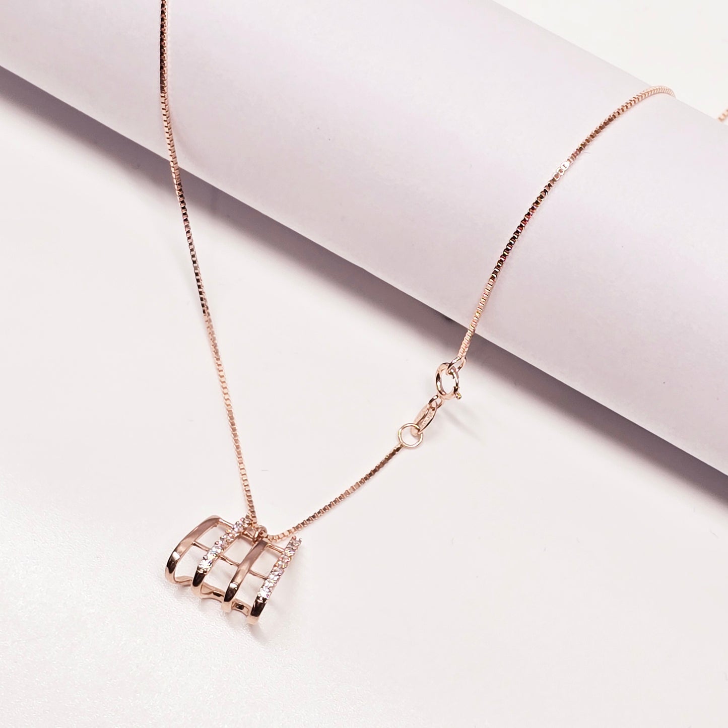925 Rose Gold Polished Silver Chain With Diamond Cut Stones Pandant