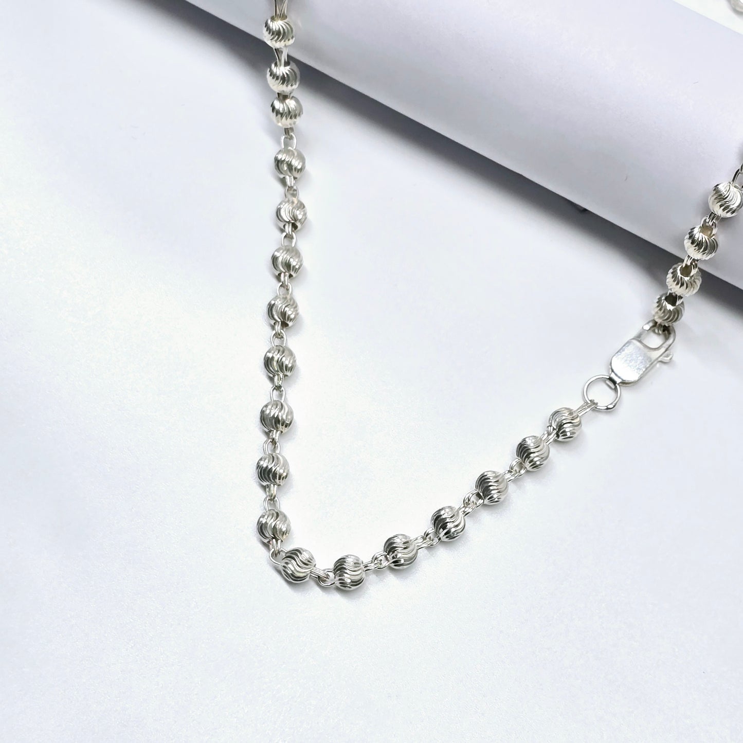 925 Sterling Silver Ladies Chain WIth Sphere Balls WIth Spiral Cuts Design