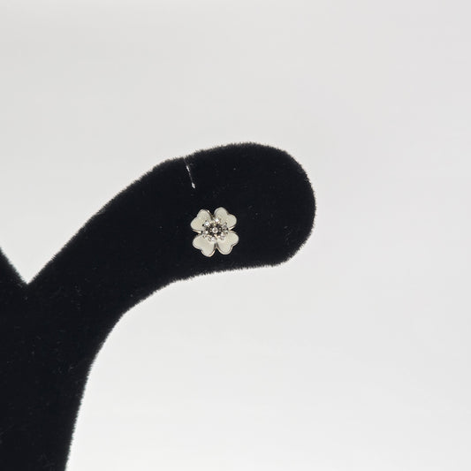 Heart Shape flower 925 Silver studs for women and teens sse011