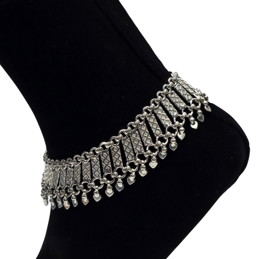 Pure 850 Handcrafted Silver Heavy Weight Payal  wt153