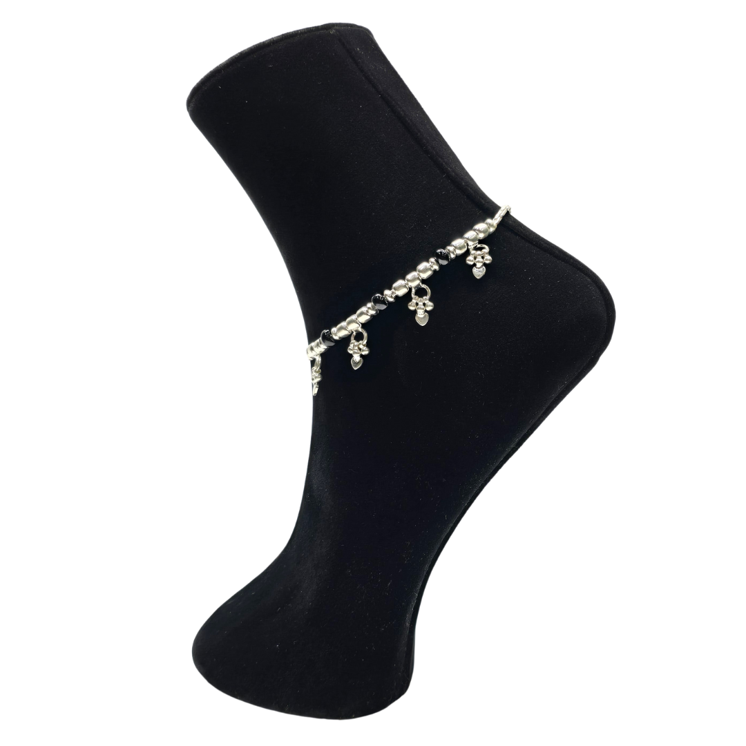 Handcrafted SIlver Nazariya Payal p15