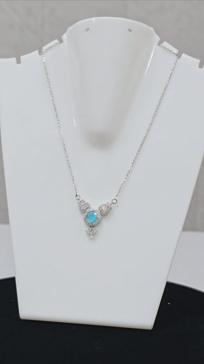 925 Silver Ladies Chian With  Diamond Cut Stones Floral Pandant