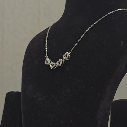 925 Chain WIth Openable Hearts Shape Floral Pandant