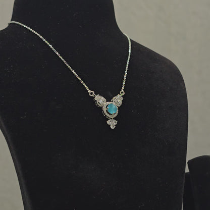 925 Silver Ladies Chian With  Diamond Cut Stones Floral Pandant